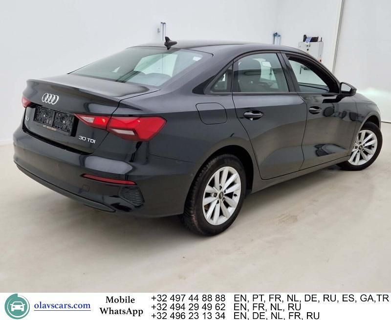 Gebraucht Audi A3 116 PS (85 kW) 2022 Schwarz Limousine