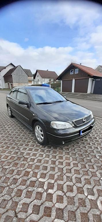 Gebraucht Opel Astra Comfort 84 PS (61 kW) 2001 Schwarz Limousine