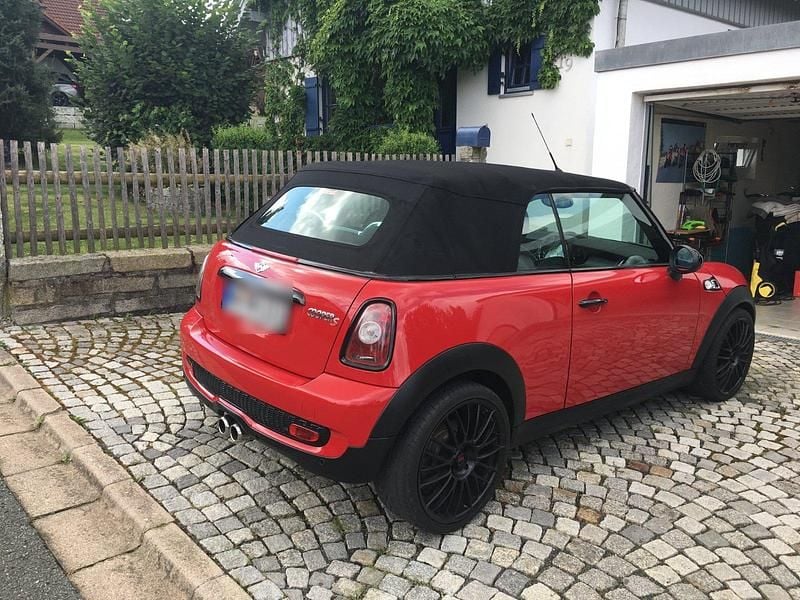 Gebraucht Mini Cooper S Cabriolet 175 PS (128 kW) 2009 Rot Cabrio