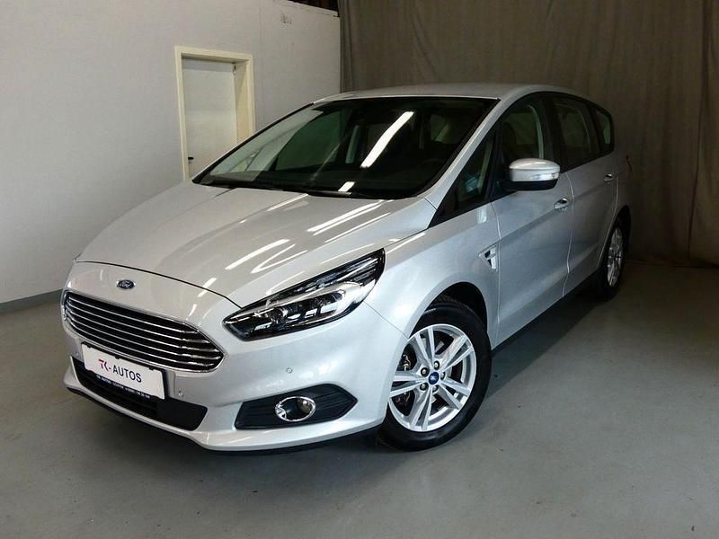Silber metallic Gebraucht 2019 Ford S-MAX S Van / Kleinbus | 17.890 € (Fairer Preis) - Bild 1/4