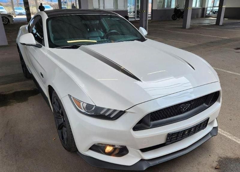 Gebraucht Ford Mustang GT 421 PS (309 kW) 2017 Weiß Coupé