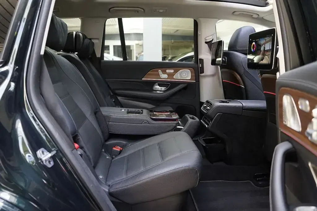Gebraucht Mercedes GLS400 AMG 330 PS (242 kW) 2023 Grün SUV