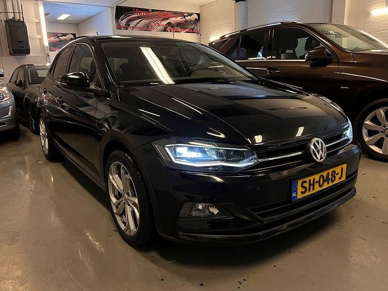 Gebraucht VW Polo 95 PS (69 kW) 2018 Schwarz Kleinwagen