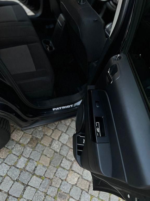 Gebraucht Jeep Patriot Limited 170 PS (125 kW) 2014 Grau SUV