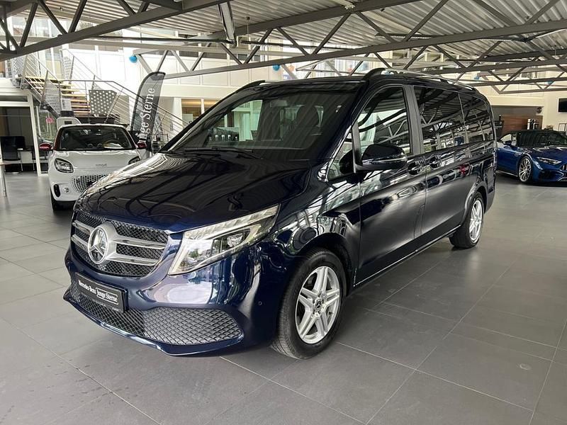 Gebraucht Mercedes V220 Sport 163 PS (119 kW) 2020 Blau Van / Kleinbus