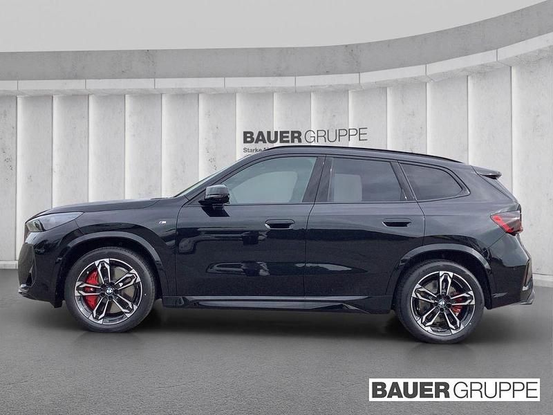 Neu BMW X1 Performance 300 PS (220 kW) 2025 Schwarz SUV