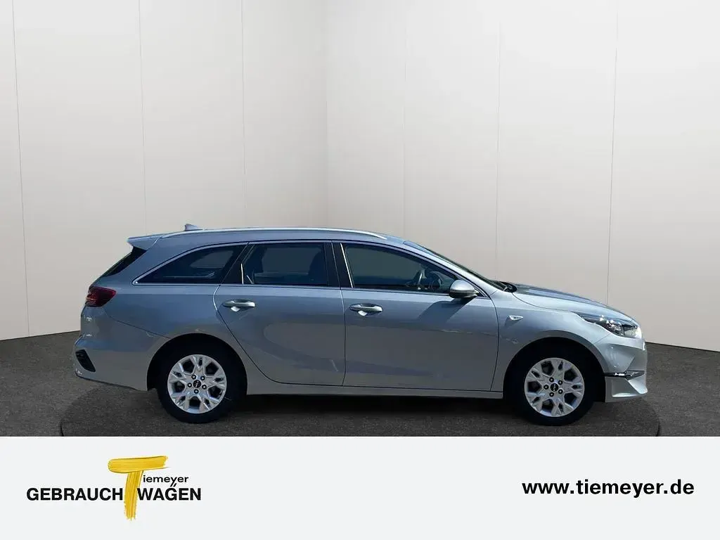 Gebraucht Kia Ceed Sportswagon Vision 120 PS (88 kW) 2022 Silber Kombi