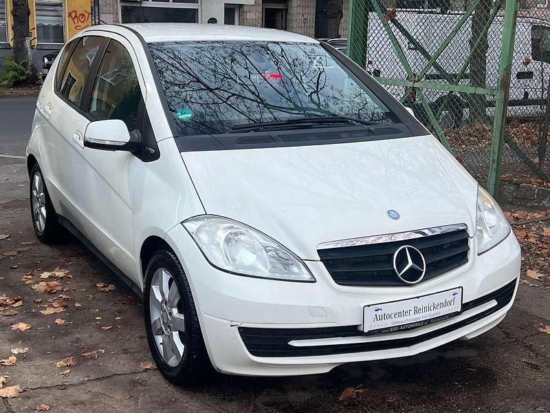 Gebraucht Mercedes A160 95 PS (69 kW) 2009 Weiß Kleinwagen