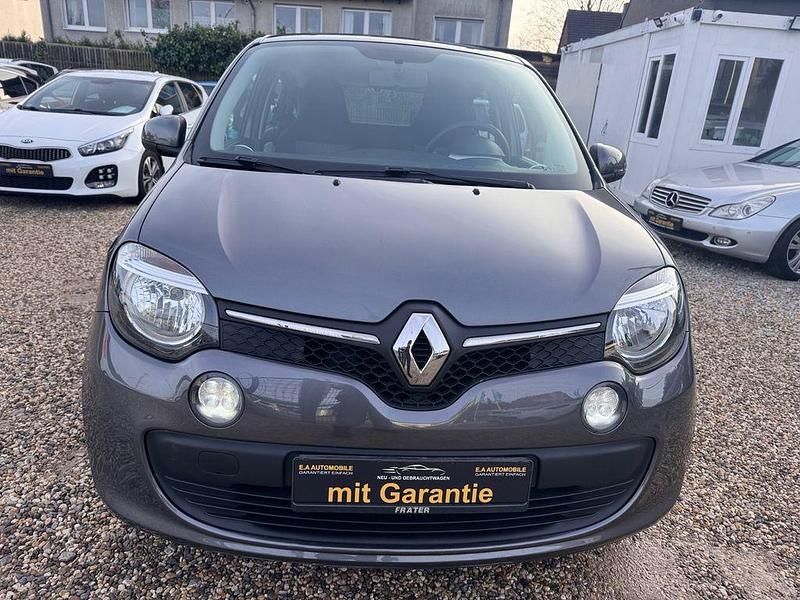 Gebraucht Renault Twingo Life 69 PS (50 kW) 2016 Grau Kleinwagen