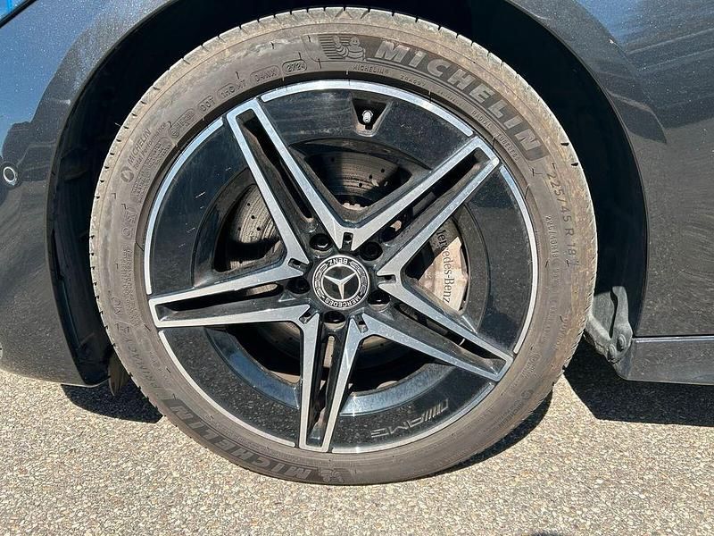 Gebraucht Mercedes C300 AMG 265 PS (194 kW) 2024 Grau Kombi