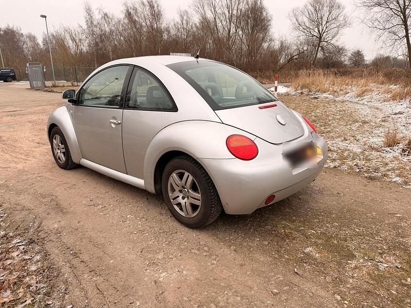 Gebraucht VW New Beetle 115 PS (84 kW) 1999 Silber Kleinwagen