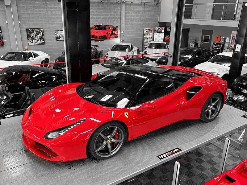 Rot Gebraucht 2016 Ferrari 488 | 194.900 € (Fairer Preis) - Bild 1/4