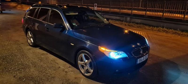 Blau Gebraucht 2007 BMW 530 Sport Line Kombi | 4.600 € (Guter Preis) - Bild 1/4