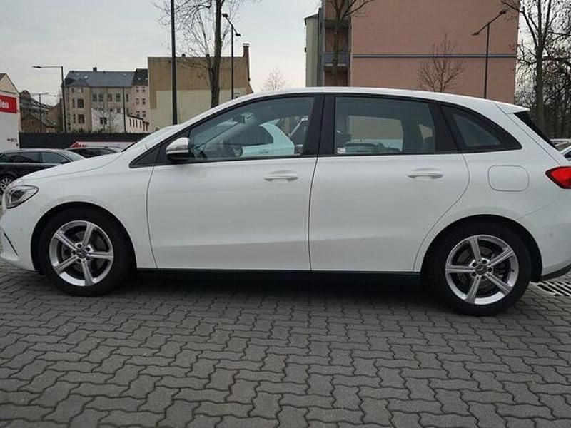 Gebraucht Mercedes B200 163 PS (119 kW) 2019 Polarweiß Van / Kleinbus