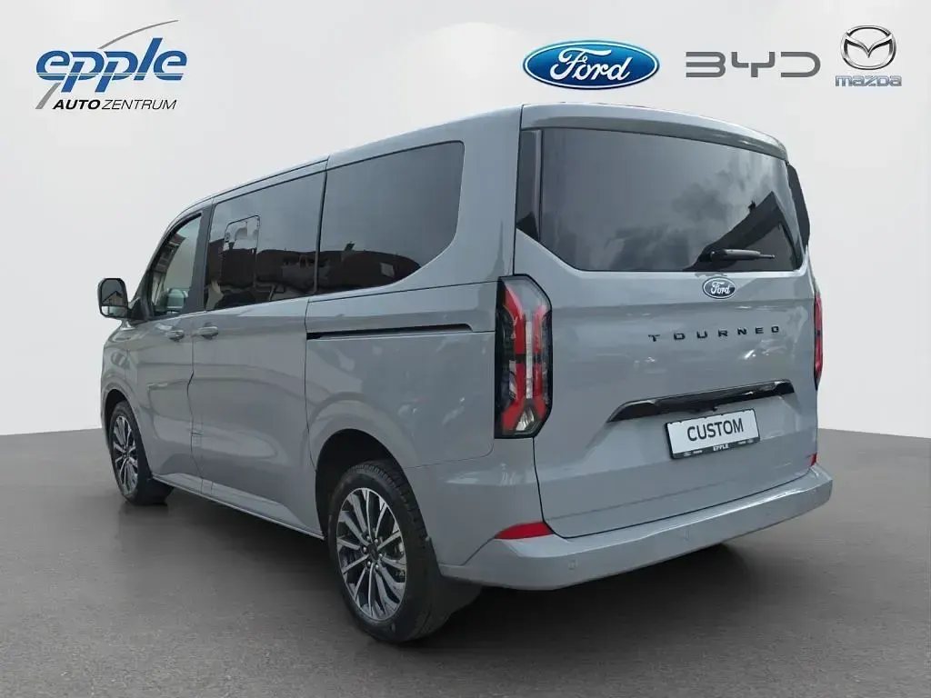 Neu Ford Tourneo Titanium 170 PS (125 kW) 2026 Gray matter Van / Kleinbus