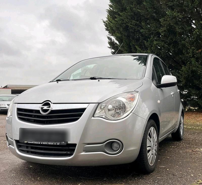 Grau Gebraucht 2009 Opel Agila Kleinwagen | 2.950 € (Fairer Preis) - Bild 1/4