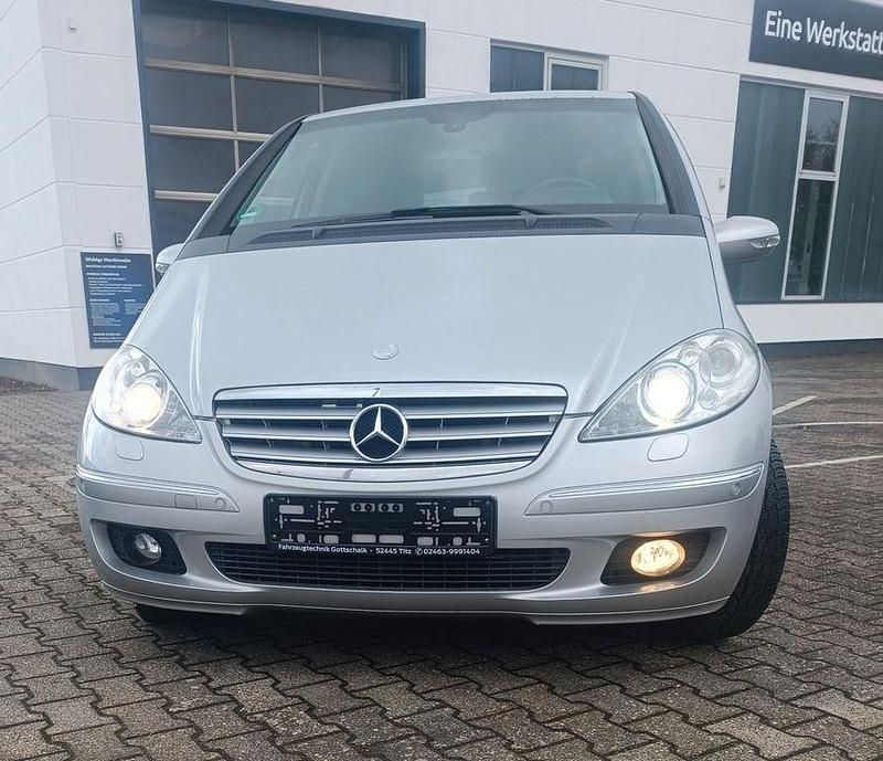 Gebraucht Mercedes A200 Elegance 140 PS (102 kW) 2005 Silber Van / Kleinbus