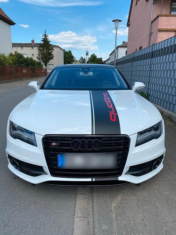 Weiß Gebraucht 2011 Audi A7 Sportback Comfort Kleinwagen | 24.500 € - Bild 1/4