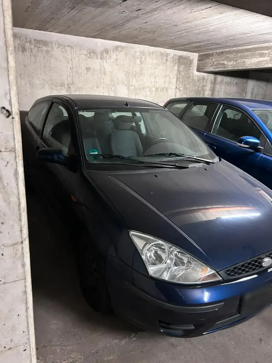 Używany Ford Focus 74 KM (54 kW) 2002 Niebieski Hatchback