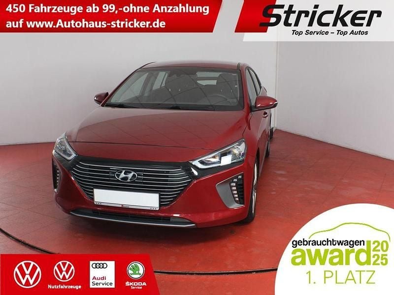 Gebraucht Hyundai Ioniq Style 141 PS (103 kW) 2018 Rot Kleinwagen