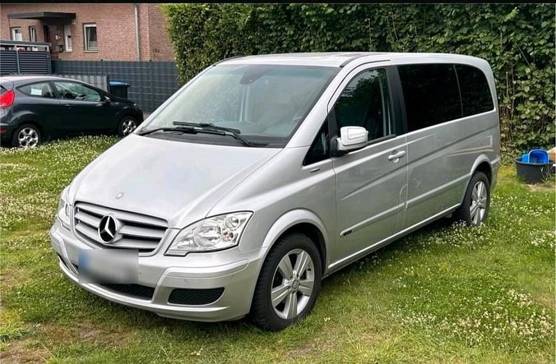 Gebraucht Mercedes Viano 2013 Silber Van / Kleinbus