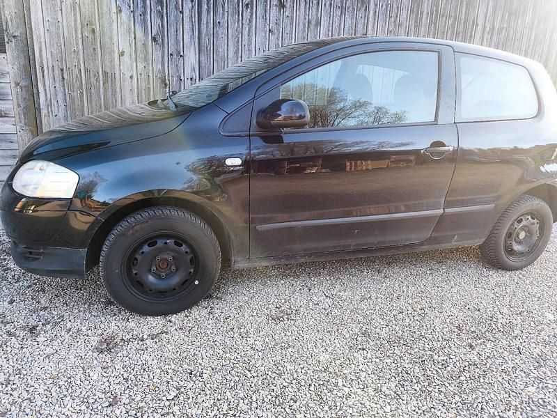 Gebraucht VW Fox 58 PS (42 kW) 2006 Schwarz Kleinwagen