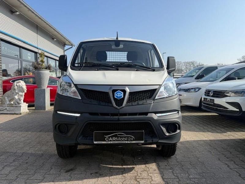 Second-hand Piaggio Porter 106 CP (77 kW) 2023 Alb Van