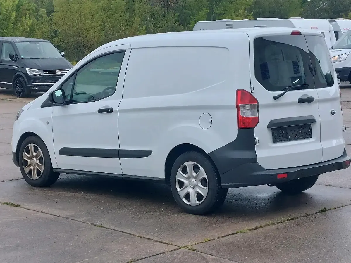 Gebraucht Ford Transit 101 PS (74 kW) 2020 Weiß Limousine