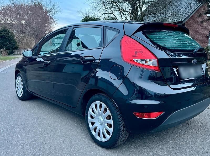 Gebraucht Ford Fiesta Trend 82 PS (60 kW) 2010 Schwarz Kleinwagen