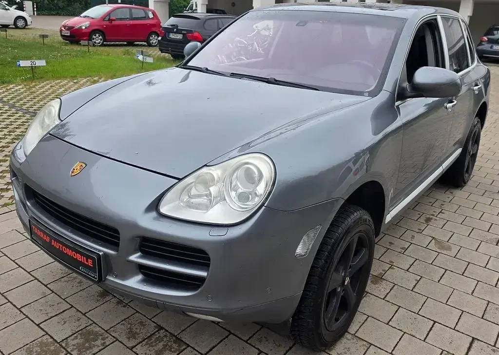 Second-hand Porsche Cayenne 250 CP (183 kW) 2006 Titanmetallic SUV