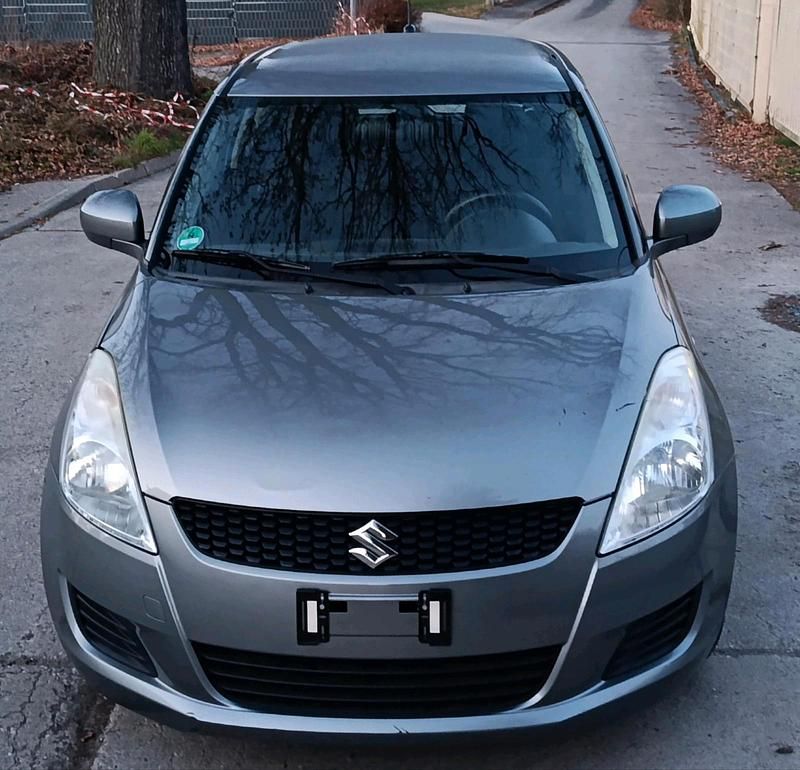 Gebraucht Suzuki Swift 94 PS (69 kW) 2011 Grau Kleinwagen