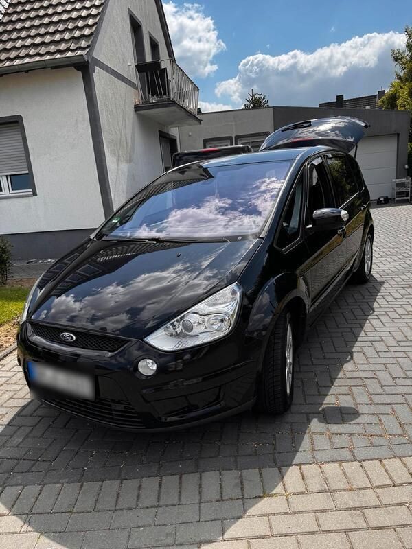 Schwarz Gebraucht 2010 Ford S-MAX S Van / Kleinbus | 3.000 € (Guter Preis) - Bild 1/4