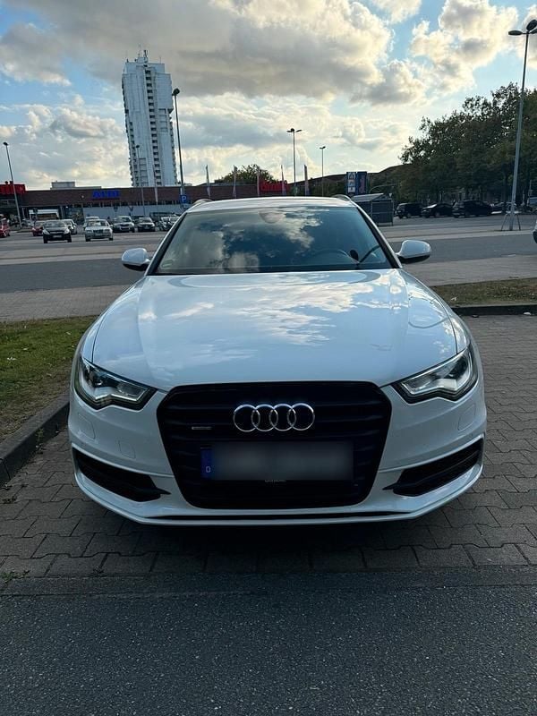 Weiß Gebraucht 2014 Audi A6 S-line plus Kombi | 13.000 € (Superpreis) - Bild 1/4