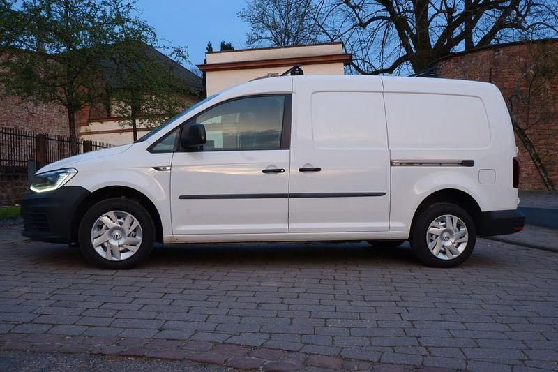 Gebraucht VW Caddy Maxi 122 PS (89 kW) 2020 Weiß Van / Kleinbus