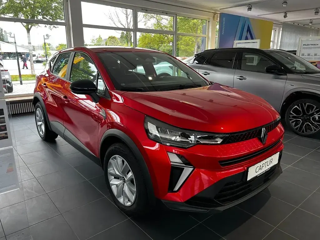 Neu Renault Captur Evolution 91 PS (66 kW) 2025 Rot SUV