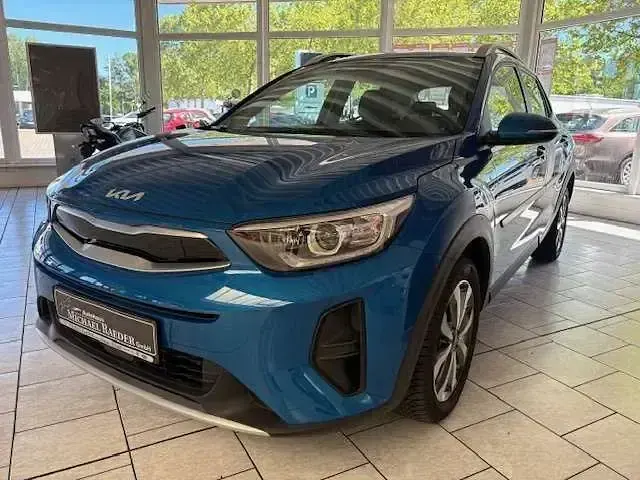 Gebraucht Kia Stonic 101 PS (74 kW) 2023 (spb) bathysblau met. SUV