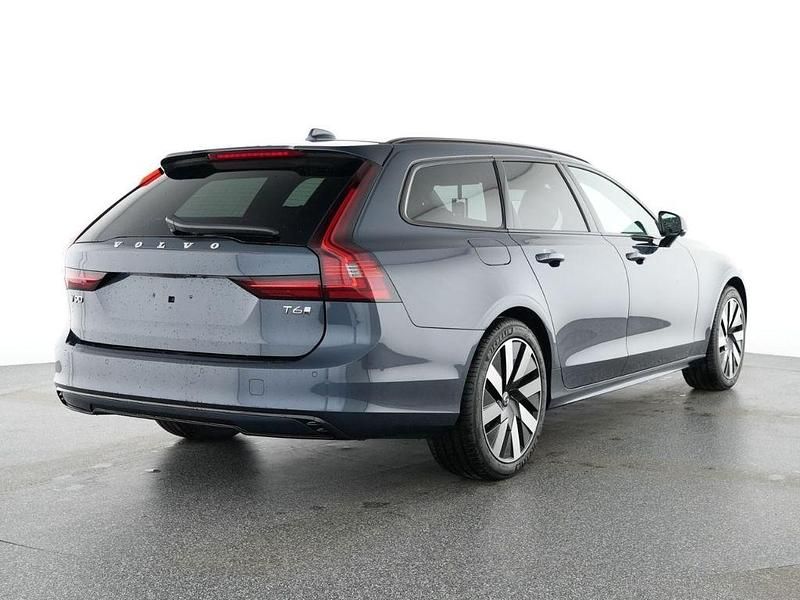 Gebraucht Volvo V90 Plus 398 PS (292 kW) 2025 Blau Kombi