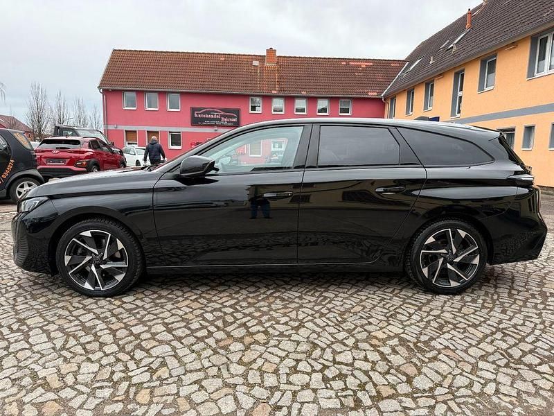 Gebraucht Peugeot 308 SW Allure 131 PS (96 kW) 2023 Schwarz Kombi