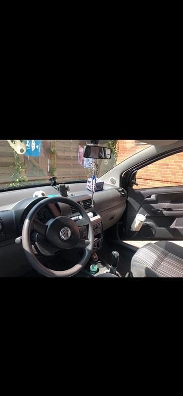 Second-hand VW Fox 55 CP (40 kW) 2000 Negru Hatchback