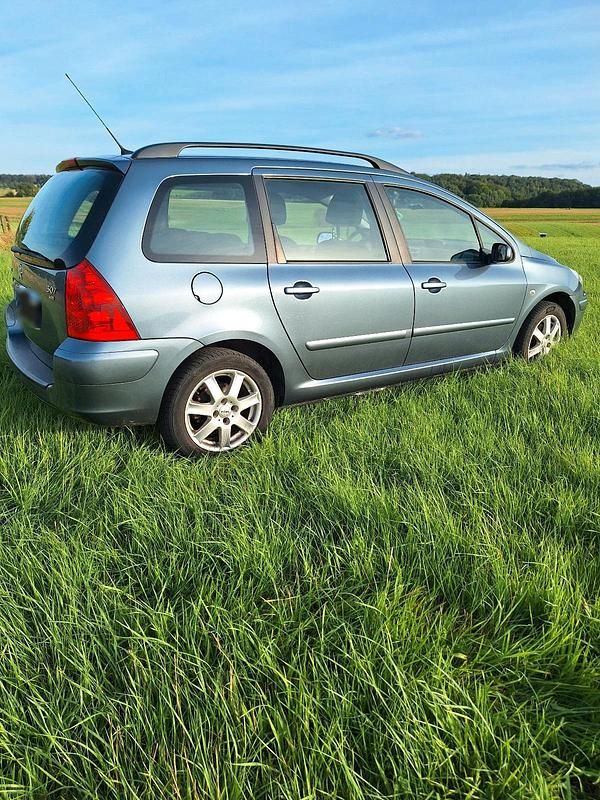 Gebraucht Peugeot 307 107 PS (78 kW) 2006 Silber Kombi