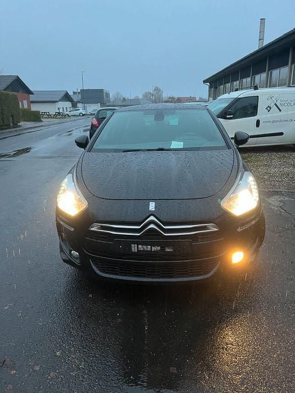 Gebraucht Citroën DS5 Sport Chic 181 PS (133 kW) 2014 Schwarz Kleinwagen