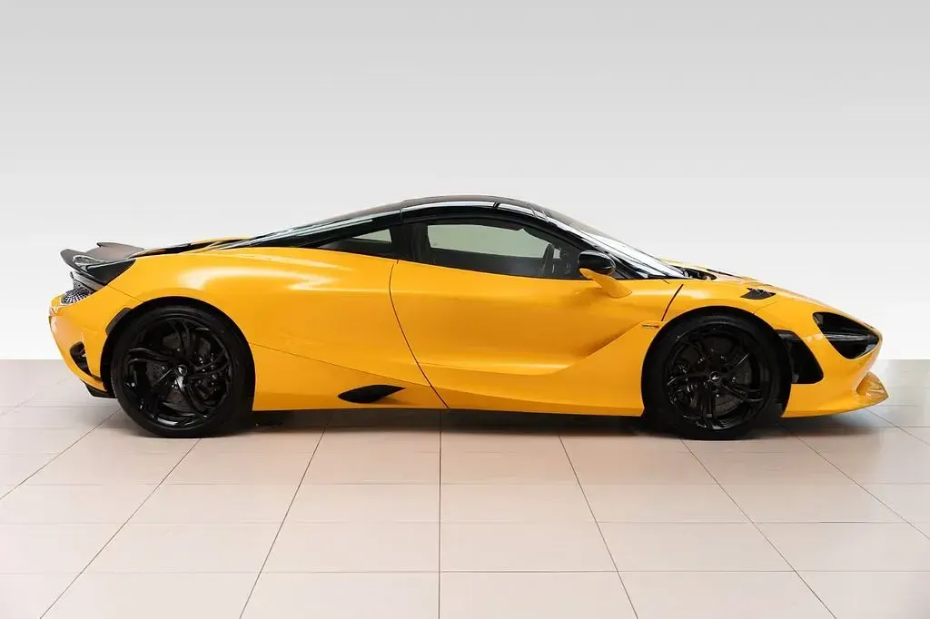 Neu McLaren 750S 751 PS (552 kW) 2026 Gelb Coupé