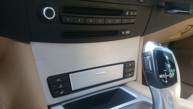 Gebraucht BMW 530 M Sport 235 PS (172 kW) 2008 Schwarz metallic Kombi