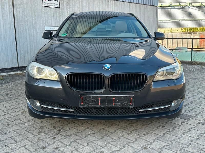 Usata BMW 525 204 CV (150 kW) 2011 Grigio Station wagon