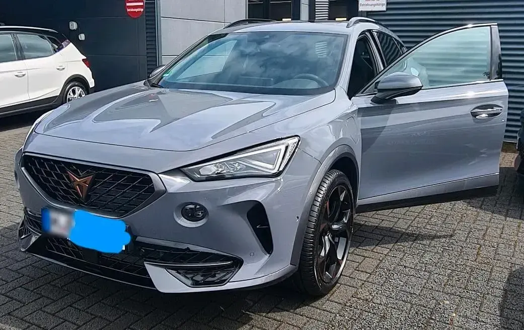 Usata Cupra Formentor 240 CV (176 kW) 2024 Grigio SUV