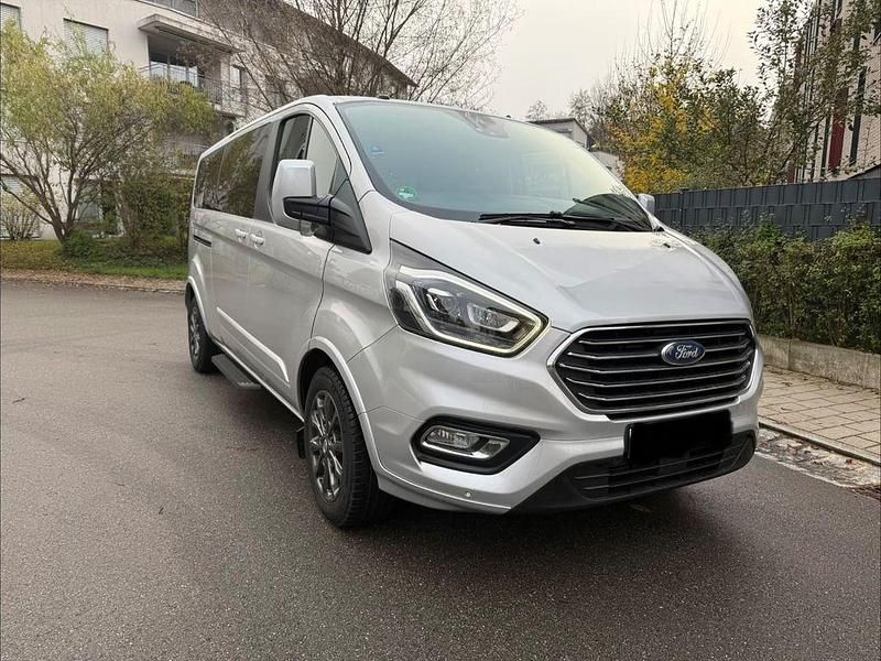 Silber Gebraucht 2018 Ford Tourneo Custom Van | 27.900 € (Superpreis) - Bild 1/4