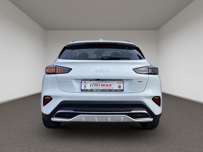 Neu Kia XCeed GT-Line 179 PS (131 kW) 2025 Deluxeweiss met. SUV