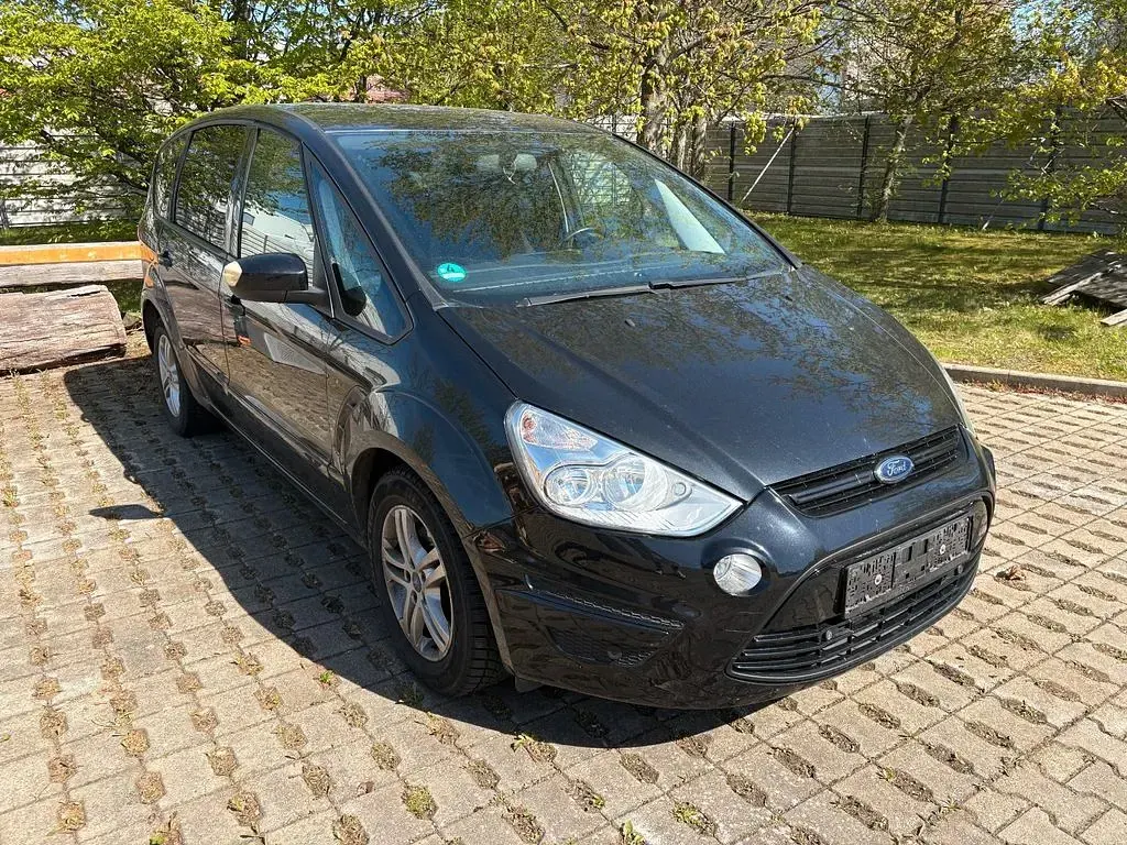 Gebraucht Ford S-MAX Trend 140 PS (102 kW) 2011 Schwarz Van / Kleinbus