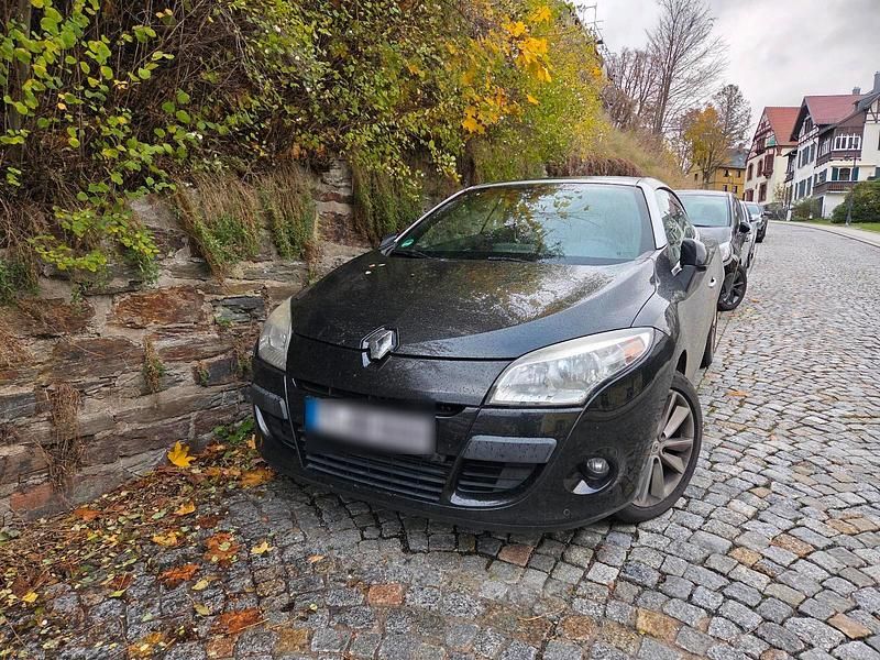 Schwarz Gebraucht 2010 Renault Mégane Coupé Coupé | 4.000 € - Bild 1/4