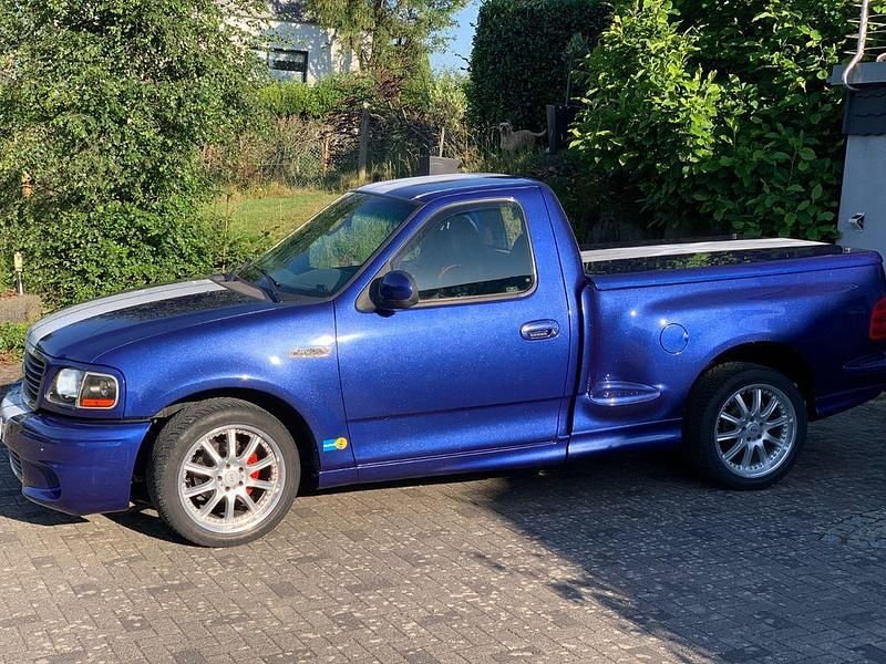 Gebraucht Ford F-150 381 PS (280 kW) 2003 Blau Abholung